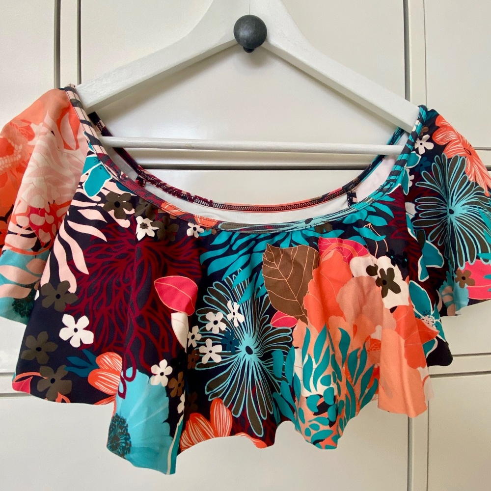 Vince Camuto Off the Shoulder Bathing Suit Top - Picture 10 of 10